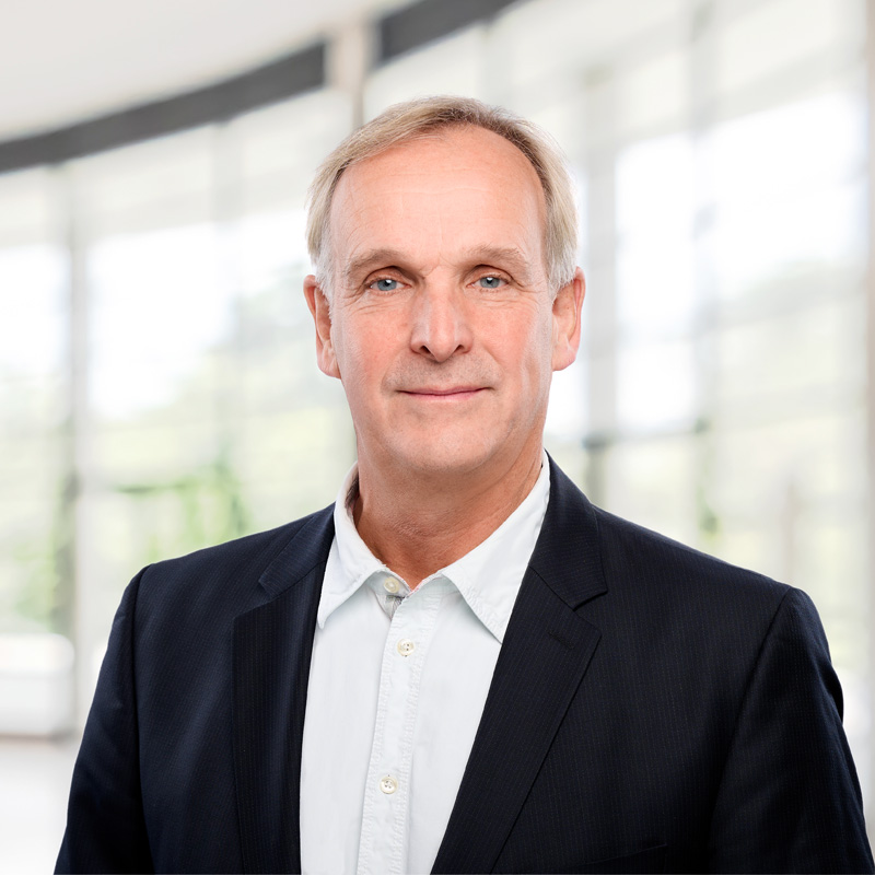 Dr. Dietrich Clemens Dr. Dietrich Clemens